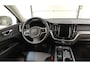 Volvo XC60 2.0 T6 Plug-in LongRange / AWD Plus Bright / Trekhaak / Panoramadak / Pdc+Camera / NL.Auto / Stoel-Stuurverwarming / Apk 02-2028