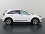 Kia Niro EV e-Niro ExecutiveLine 64 kWh | Schuif/kanteldak | Lederen Interieur | Navigatie | El.verstelbare stoel + Geheugen | Camera | DAB | Apple CarPlay/Android Auto | Stoel/stuurverwarming | Stoelkoeling | Adaptieve Cruise Control | JBL Audio |
