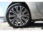 Toyota Corolla 1.8 Hybrid Dynamic Automaat | Apple Carplay / Android auto | Stoelverwarming | 7 inch digitaal instrumentenpaneel | Regensensor | Automatisch dimmende binnenspiegel | Schakelflippers achter stuur (al