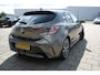 Toyota Corolla 1.8 Hybrid Dynamic Automaat | Apple Carplay / Android auto | Stoelverwarming | 7 inch digitaal instrumentenpaneel | Regensensor | Automatisch dimmende binnenspiegel | Schakelflippers achter stuur (al