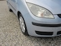 Mitsubishi Colt 1.3 Invite zeer mooi met trekhaak apk nieuw 23-09-2027