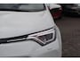 Toyota RAV4 2.5 HYBRID DYNAMIC KEYLESS EL-ACHTERKLEP STOELVERW. TREKHAAK 18"LM-VELGEN SENSOREN V+A NAVI AD-CRUISE