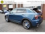 Lynk & Co 01 1.5 261PK! ORIGINEEL NEDERLANDS DEALER ONDERHOUDEN! ZWARTE HEMEL 360CAMERA 6,6KWH LADER PANORAMADAK FULL LED 20INCH ADAPTIEVE CRUISE ANDROID/APPLECARPLAY NAVI STOELVERWARMING PDC V+A ENZ...