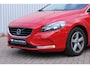 Volvo V40 T3 Momentum Achteruitrijcamera | Cruise control | Regensensor | Bluetooth telefoonverbinding | Keyless start