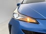 Toyota Prius 1.8 Executive | Zwart lederen bekleding | JBL | Head-Up Display | Dodehoek detectie | Parkeersensoren voor+achter met assistent | Navigatie | Climate Control | Cruise Control Adaptive |
