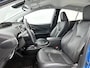 Toyota Prius 1.8 Executive | Zwart lederen bekleding | JBL | Head-Up Display | Dodehoek detectie | Parkeersensoren voor+achter met assistent | Navigatie | Climate Control | Cruise Control Adaptive |