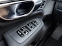 Volvo XC90 T8 Plug-in hybrid AWD Ultra Black Edition / Luchtvering / B&W audio / Geventileerd leder / Trekhaak / 21inch / Google navigatie / Schuif-kanteldak.