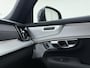 Volvo XC90 T8 Plug-in hybrid AWD Ultra Black Edition / Luchtvering / B&W audio / Geventileerd leder / Trekhaak / 21inch / Google navigatie / Schuif-kanteldak.