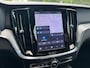 Volvo V60 2.0 T8 Plug-in hybrid AWD Plus Dark | Panoramadak | Trekhaak | HUD | Harman/Kardon |