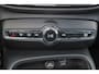 Volvo XC40 T2 Business Pro - IntelliSafe Assist & Surround - Adaptive Cruise Control - Parkeercamera achter - High Performance audio - Navigatie - Parkeer assistent - 19' LMV