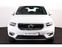 Volvo XC40 T2 Business Pro - IntelliSafe Assist & Surround - Adaptive Cruise Control - Parkeercamera achter - High Performance audio - Navigatie - Parkeer assistent - 19' LMV