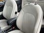 MINI Cooper Cabrio 1.5 136 pk Automaat JCW Navigatie Head-Up Display Harman Kardon Audio Sportstoelen leder Stoelverwarming Led Koplampen 18 Inch Velgen Parkeersensoren NL Auto John Cooper Works Pakket