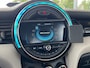 MINI Cooper Cabrio 1.5 136 pk Automaat JCW Navigatie Head-Up Display Harman Kardon Audio Sportstoelen leder Stoelverwarming Led Koplampen 18 Inch Velgen Parkeersensoren NL Auto John Cooper Works Pakket