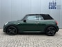 MINI Cooper Cabrio 1.5 136 pk Automaat JCW Navigatie Head-Up Display Harman Kardon Audio Sportstoelen leder Stoelverwarming Led Koplampen 18 Inch Velgen Parkeersensoren NL Auto John Cooper Works Pakket