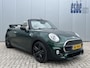 MINI Cooper Cabrio 1.5 136 pk Automaat JCW Navigatie Head-Up Display Harman Kardon Audio Sportstoelen leder Stoelverwarming Led Koplampen 18 Inch Velgen Parkeersensoren NL Auto John Cooper Works Pakket