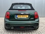 MINI Cooper Cabrio 1.5 136 pk Automaat JCW Navigatie Head-Up Display Harman Kardon Audio Sportstoelen leder Stoelverwarming Led Koplampen 18 Inch Velgen Parkeersensoren NL Auto John Cooper Works Pakket