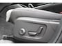 Volvo XC40 B4 Plus Dark | Trekhaak | Verwarmbare voorstoelen en voorruit | Premium audio by Harman Kardon | Apple carplay/Android auto | Adaptieve cruise control