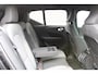 Volvo XC40 B4 Plus Dark | Trekhaak | Verwarmbare voorstoelen en voorruit | Premium audio by Harman Kardon | Apple carplay/Android auto | Adaptieve cruise control