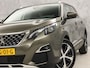 Peugeot 5008 1.2 PureTech Allure Sport Automaat (PANORAMADAK, APPLE CARPLAY, LEDER, STOELVERWARMING, 360 CAMERA, DRIVE SELECT, KEYLESS, GETINT GLAS, NIEUWSTAAT)