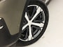 Peugeot 5008 1.2 PureTech Allure Sport Automaat (PANORAMADAK, APPLE CARPLAY, LEDER, STOELVERWARMING, 360 CAMERA, DRIVE SELECT, KEYLESS, GETINT GLAS, NIEUWSTAAT)