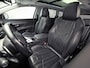 Peugeot 5008 1.2 PureTech Allure Sport Automaat (PANORAMADAK, APPLE CARPLAY, LEDER, STOELVERWARMING, 360 CAMERA, DRIVE SELECT, KEYLESS, GETINT GLAS, NIEUWSTAAT)