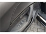 Peugeot e-2008 EV GT 50kWh 3-Fase SOH 90% Panorama Leer