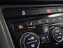 Volkswagen T-Roc 1.0 TSI Sport (PANORAMADAK, VIRTUAL COCKPIT, APPLE CARPLAY, GROOT NAVI, CAMERA, STOELVERWARMING, SPORTSTOELEN, GETINT GLAS, LED KOPLAMPEN, ADAPTIVE CRUISE, NIEUWSTAAT)