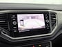 Volkswagen T-Roc 1.0 TSI Sport (PANORAMADAK, VIRTUAL COCKPIT, APPLE CARPLAY, GROOT NAVI, CAMERA, STOELVERWARMING, SPORTSTOELEN, GETINT GLAS, LED KOPLAMPEN, ADAPTIVE CRUISE, NIEUWSTAAT)