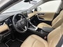 Toyota RAV4 2.5 Hybrid AWD Executive Premium Pack | Panorama Schuif/kanteldak | JBL | 360 camera + camerabeeld in binnenspiegel | stoel ventilatie | Stoel+stuurverwarming + achterbank | Memory seat | Bruin Leder | draadloze telefoonlader |