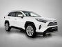 Toyota RAV4 2.5 Hybrid AWD Executive Premium Pack | Panorama Schuif/kanteldak | JBL | 360 camera + camerabeeld in binnenspiegel | stoel ventilatie | Stoel+stuurverwarming + achterbank | Memory seat | Bruin Leder | draadloze telefoonlader |