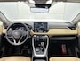 Toyota RAV4 2.5 Hybrid AWD Executive Premium Pack | Panorama Schuif/kanteldak | JBL | 360 camera + camerabeeld in binnenspiegel | stoel ventilatie | Stoel+stuurverwarming + achterbank | Memory seat | Bruin Leder | draadloze telefoonlader |