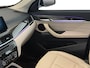 BMW X1 sDrive18i Business Edition Plus | Trekhaak | Leder | Navi | Stoelverwarming | Head-Up Display | Ambient Lighting | NL AUTO | Cruise Control | Climate Control | 12 maanden Bovag garantie |