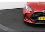 Toyota Yaris 1.5 Hybrid Executive | Leder Stof bekleding | Navigatie | Panoramadak | Stoelverwarming |