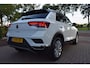 Volkswagen T-Roc 1.5 TSI Sport AUTOM/ADAP CRUISE/AIRCO-ECC/NAVI/CARPLAY/XENON/NL-AUTO/BLUETOOTH/PDC A+V/LMW 17 INCH/USB