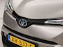 Toyota C-HR / C-HR+ 1.8 Hybrid Sport Automaat (NAVIGATIE, CAMERA, STUUR/STOELVERWARMING, GETINT GLAS, SPORTSTOELEN, ADAPTIVE CRUISE, KEYLESS, NIEUWSTAAT)