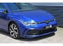Volkswagen Golf 1.5 eTSI 3x R-Line | Panoramadak | Camera | Dode hoek | Adaptive cruise | Keyless | IQ Light | Lane assist |