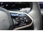 Volkswagen Golf 1.5 eTSI 3x R-Line | Panoramadak | Camera | Dode hoek | Adaptive cruise | Keyless | IQ Light | Lane assist |