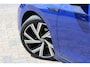 Volkswagen Golf 1.5 eTSI 3x R-Line | Panoramadak | Camera | Dode hoek | Adaptive cruise | Keyless | IQ Light | Lane assist |