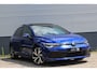 Volkswagen Golf 1.5 eTSI 3x R-Line | Panoramadak | Camera | Dode hoek | Adaptive cruise | Keyless | IQ Light | Lane assist |