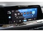 Volkswagen Golf 1.5 eTSI 3x R-Line | Panoramadak | Camera | Dode hoek | Adaptive cruise | Keyless | IQ Light | Lane assist |