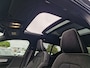 Volvo XC40 B4 Plus Dark met Lighting Pack (koplampen adaptief, koplampreiniging, matrix led koplampen, mistlampen voor) en Elektrisch glazen panorama-dak en trekhaak inklapbaar en nog veel meer.....