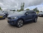 Volvo XC40 B4 Plus Dark met Lighting Pack (koplampen adaptief, koplampreiniging, matrix led koplampen, mistlampen voor) en Elektrisch glazen panorama-dak en trekhaak inklapbaar en nog veel meer.....