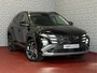 Hyundai Tucson NW AUTO 1.6 T-GDI PHEV N-LINE LEER 360.CAMERA ELEK.KLEP ELEK.STOEL/GEHEUGEN VERWARMD/KOELING SUBWFR 19"LMV ZWARTE HEMEL STUURVERW. PLUG IN HYBRIDE