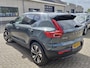Volvo XC40 B4 Plus Dark met Lighting Pack (koplampen adaptief, koplampreiniging, matrix led koplampen, mistlampen voor) en Elektrisch glazen panorama-dak en trekhaak inklapbaar en nog veel meer.....