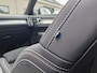 Volvo XC40 B4 Plus Dark met Lighting Pack (koplampen adaptief, koplampreiniging, matrix led koplampen, mistlampen voor) en Elektrisch glazen panorama-dak en trekhaak inklapbaar en nog veel meer.....