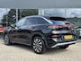 Volkswagen T-Roc 1.5 eTsi Life First | FACELIFT | STOELVERWARMING |