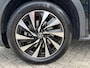 Volkswagen T-Roc 1.5 eTsi Life First | FACELIFT | STOELVERWARMING |