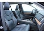 Volvo XC90 T5 AWD Inscription | Dealeronderhouden | Nappa lederen bekleding | Stoelventilatie en -massage | Panoramadak | Head-up display | Parkeercamera | Parkeerverwarming | Parkeersensoren voor + achter | Parkeercamera | BLIS | Adaptive Cruise Control