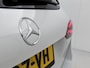 Mercedes-Benz B-klasse 180 Business Solution AMG | AMG-line interieur | AMG- Line Exterieur | Achteruitrijcamera | Stoelverwarming | Sfeerverlichting| MULTIBEAM LED | 24 Maanden Mercedes-Benz Certified Garantie.