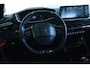 Peugeot e-2008 EV GT 50 kWh | Adapt. Cruise | Leder | Stoelverwarming | Camera | Navi | Carplay | Climate | Keyless | LED | Dodehoekbewaking